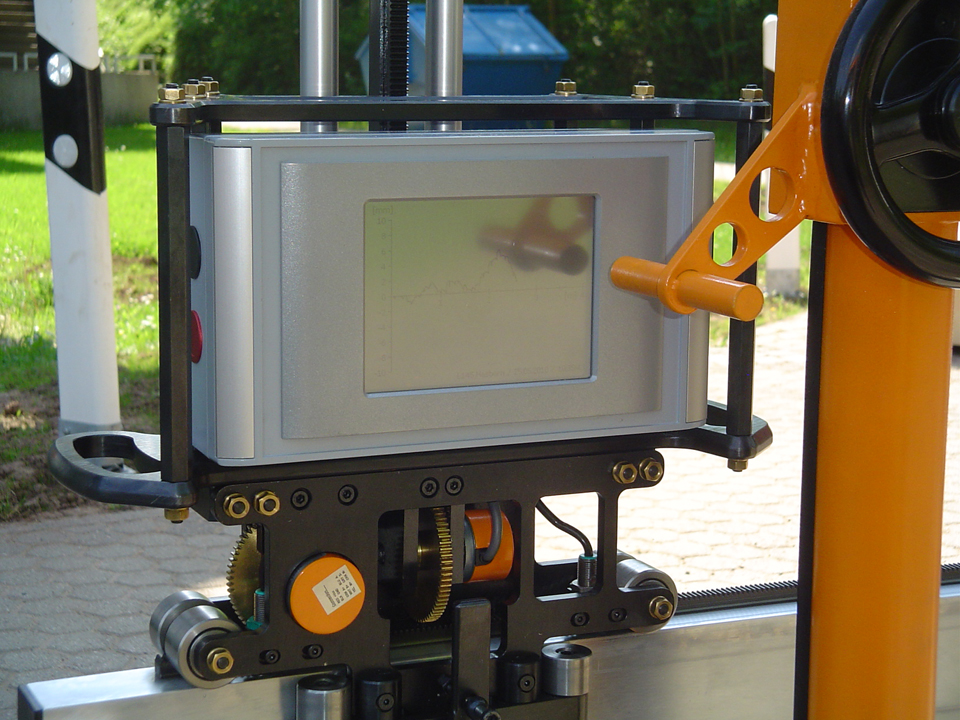 Profilograph « Feinmechanik Charon